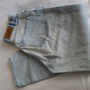 MONKI Taiki Baloon Jeans Size 26 Light Wash